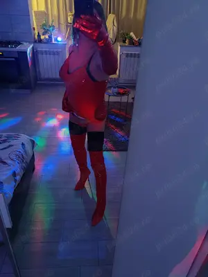 Transexuala matura cu forme apetisante!.  - imagine 4