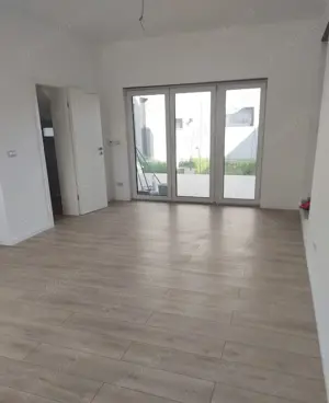 De vanzare unitate duplex, 127 mp utili, situat pe str. Bucuresti, colt cu str. Picaso - imagine 4