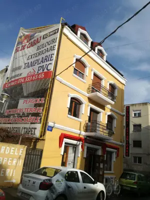 Ofer spre inchiriere spatiu comercial cu poziționare strategică în centrul orașului .  - imagine 3