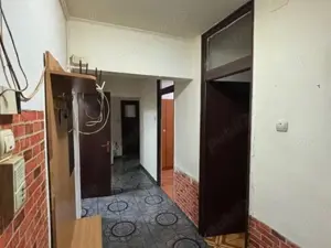 Colentina Rau,Mc Donalds,Parc Plumbuita,Centrala Term Parter dec 80mp 2 bai bl 1986 2 balc mob ut - imagine 3