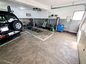 Spatiu pentru service auto - imagine 2