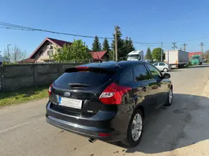 Ford Focus 2014 Hatchback 1.6 EcoBoost (150 CP) - imagine 4