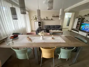 Apartament de vanzare cu 3 camere, 87mp, la cheie cu parcare