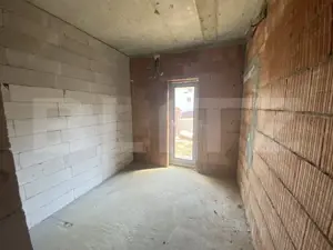 Apartament cu 3 camere, 40 mp, decomandat, zona Porolissum  - imagine 5