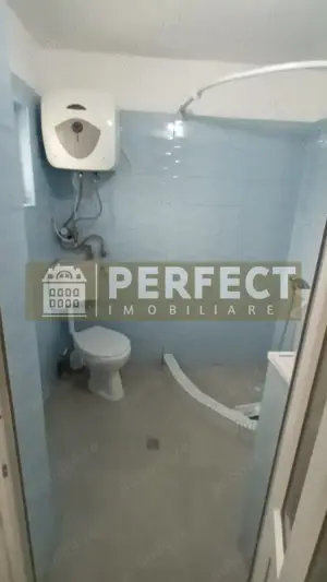 Casa la 10 km de Ploiesti la doar   65.000 euro - imagine 3