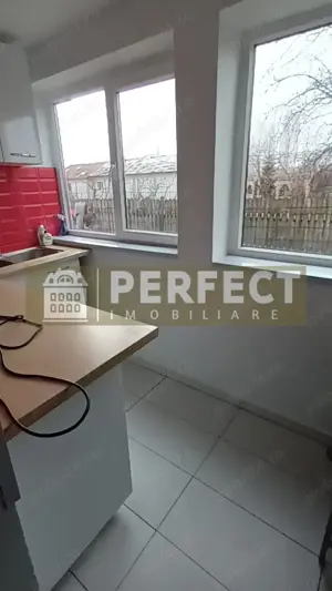 Casa la 10 km de Ploiesti la doar   65.000 euro - imagine 5