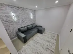 De vanzare apartament cu o camera in zona Sagului