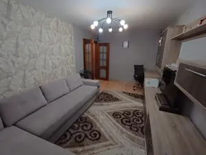 De vanzare apartament cu 2 camere in zona Dambovita