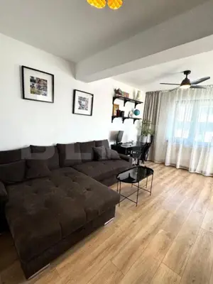 Apartament tip penthouse de vanzare, 2 camere, terasa, zona Coresi - imagine 4