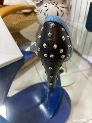 Stiletto toc gros bleu cu toc tinte negru,mar 37,noi