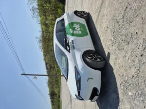 Caut sofer pentru Bolt pe un Renault Zoe 2018 - imagine 2