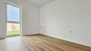 Structura Generoasa Zona Linistita - imagine 17