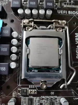 Placa de baza Asus p8z77-m  - imagine 2