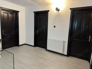 Casa de vanzare zona targul saptamanal - imagine 18