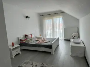 Casa de vanzare zona targul saptamanal - imagine 14