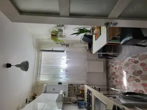 Vând apartament 3 camere