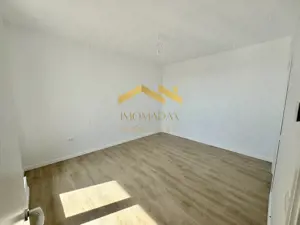 Aradului-3 Camere- 2 Terase - imagine 19