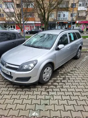 Opel Astra H Caravan 1.9 CDTI