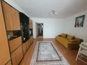 1 Camera decomandat   garsoniera pentru o fata singura - eleva studenta  - imagine 3