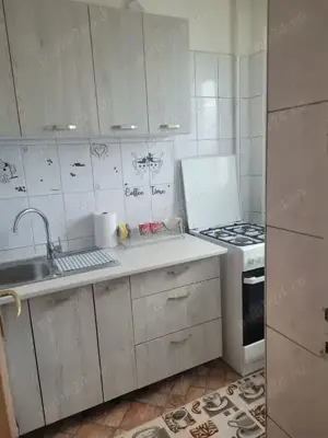 1 Camera decomandat   garsoniera pentru o fata singura - eleva studenta  - imagine 6