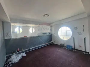 Spațiu generos in Piatra Neamt - perfect pentru afacerea ta - imagine 12