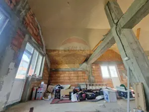 Spațiu generos in Piatra Neamt - perfect pentru afacerea ta - imagine 13