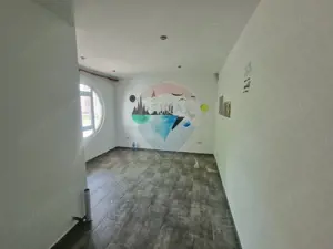 Spațiu generos in Piatra Neamt - perfect pentru afacerea ta - imagine 3