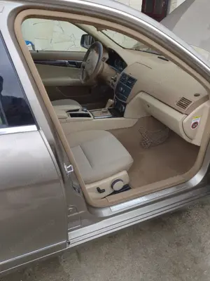 Mercedes Benz C Class  - imagine 3