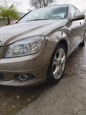 Mercedes Benz C Class  - imagine 6