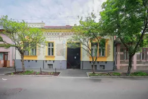 Casă de Vânzare cu 4 camere, Ultracentral - Cuza Vodă - imagine 2