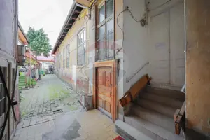 Casă de Vânzare cu 4 camere, Ultracentral - Cuza Vodă - imagine 13