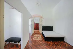 Casă de Vânzare cu 4 camere, Ultracentral - Cuza Vodă - imagine 3