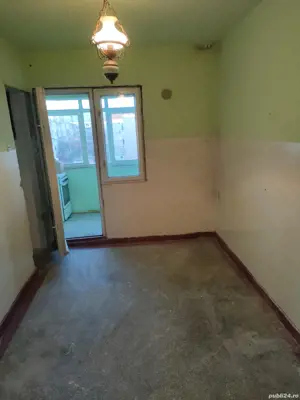 Vând apartament 2 camere Petroșani  - imagine 3