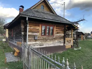 Casa de vanzare din lemn 