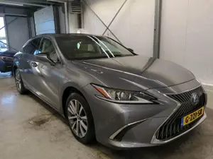 Lexus Seria ES 300h, CAP. CIL.-  2.5 Hybrid, 222CP, An- 2019.