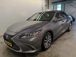 Lexus Seria ES 300h, CAP. CIL.-  2.5 Hybrid, 222CP, An- 2019. - imagine 2 Lexus Seria ES 300h, CAP. CIL.-  2.5 Hybrid, 222CP, An- 2019. - imagine 2