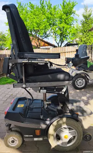 scaun ful electric cu jostik pentru persoane cu hanficap
