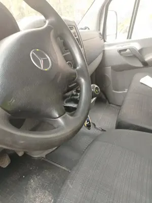 Vând autoutilitara Mercedes  - imagine 3