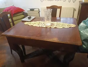 Vând mobila veche lemn masiv ideala pentru restaurare 