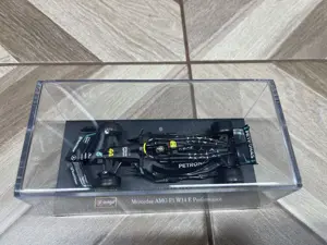 Macheta Mercedes F1 W14 E Performance Lewis Hamilton 1:43 - imagine 5