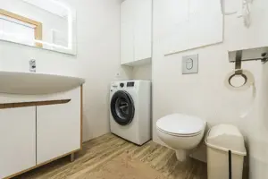 Ofer spre inchiriere apartament de 3 camere in zona Grivita