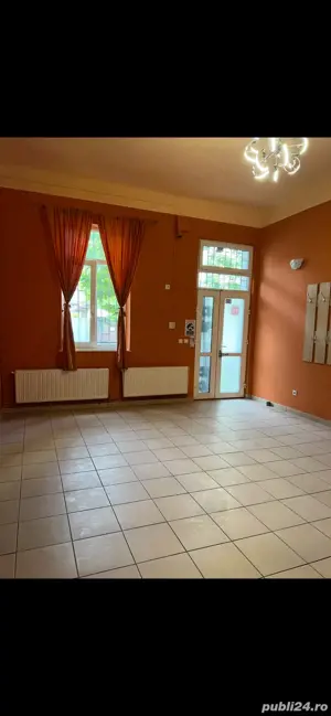 Vand Spatiu Comercial SAD