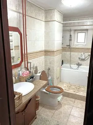 93.900 Euro Apartament 3 camere, decomandat, etaj 2, CASA ROSIE. - imagine 6