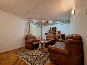 Apartament 3 camere, 63 mp, decomandat, la parter - Spitalul Judetean