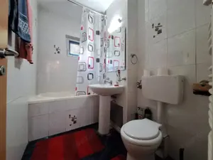 Apartament 3 camere, 63 mp, decomandat, la parter - Spitalul Judetean - imagine 6
