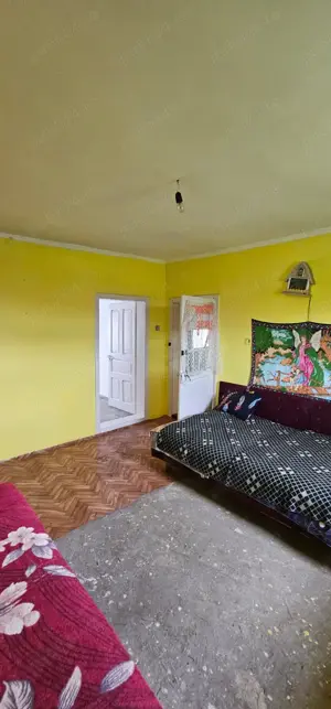 Casa de vânzare, com.Luciu - imagine 2