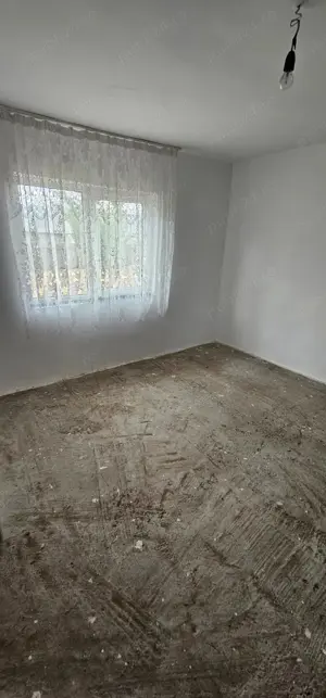 Casa de vânzare, com.Luciu - imagine 4