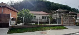 Casa de vânzare  - imagine 2