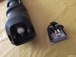 Mașina de tuns și barbierit Philips - imagine 4