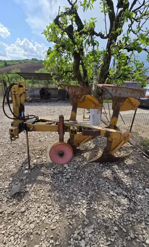 Vând utilaje: semănătoare, plug, grapă discuri, freză - imagine 3